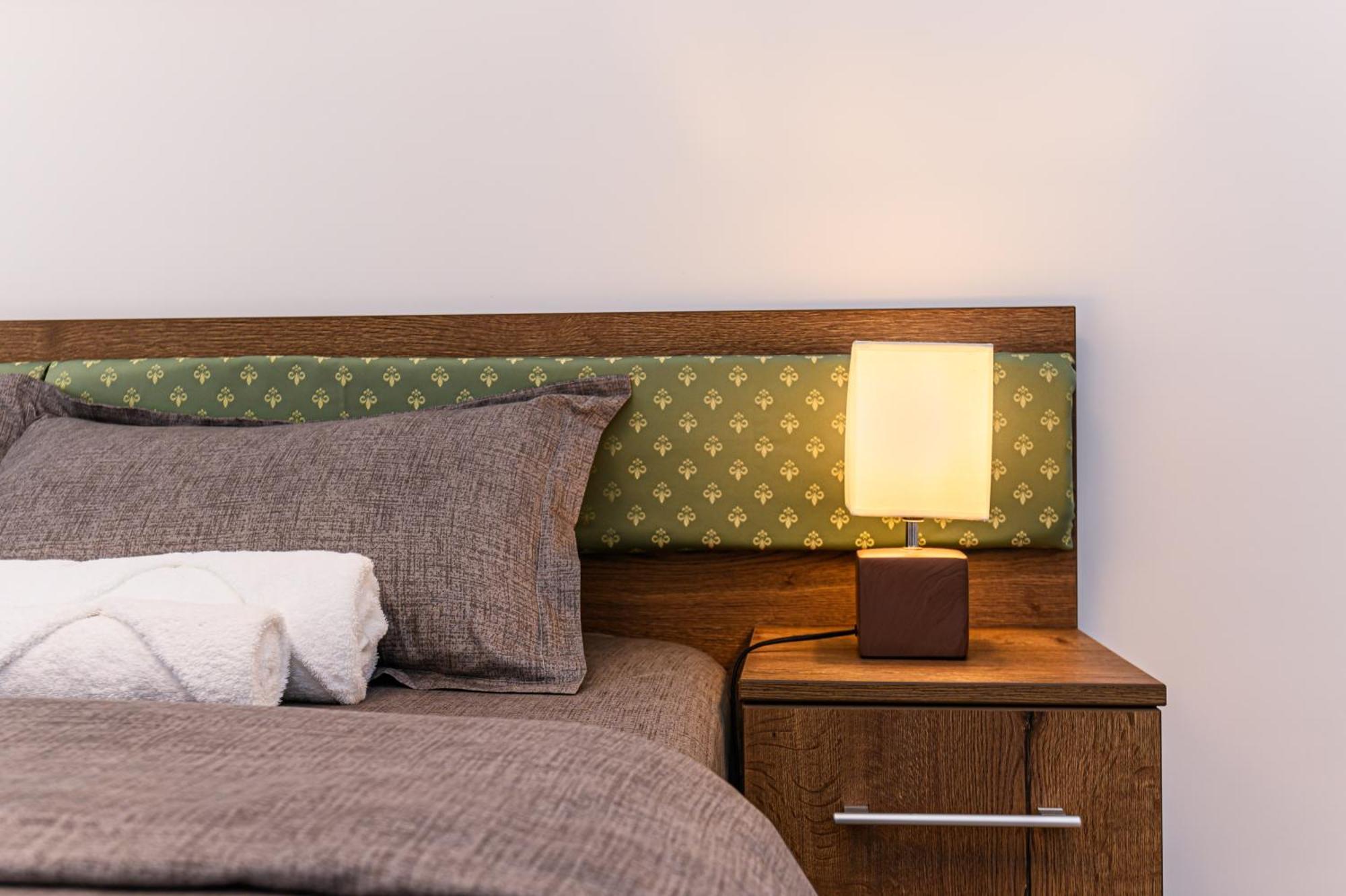 Luxury Landing Apartments Complex Qualis בראשוב מראה חיצוני תמונה