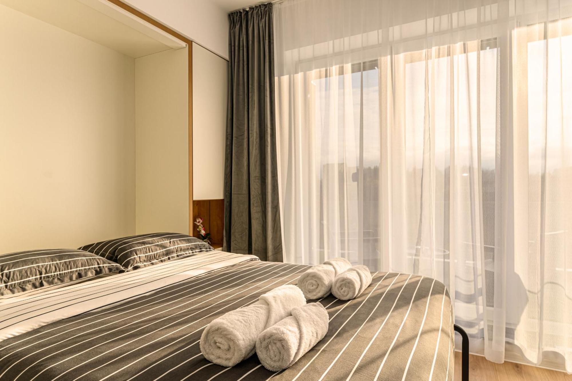 Luxury Landing Apartments Complex Qualis בראשוב מראה חיצוני תמונה