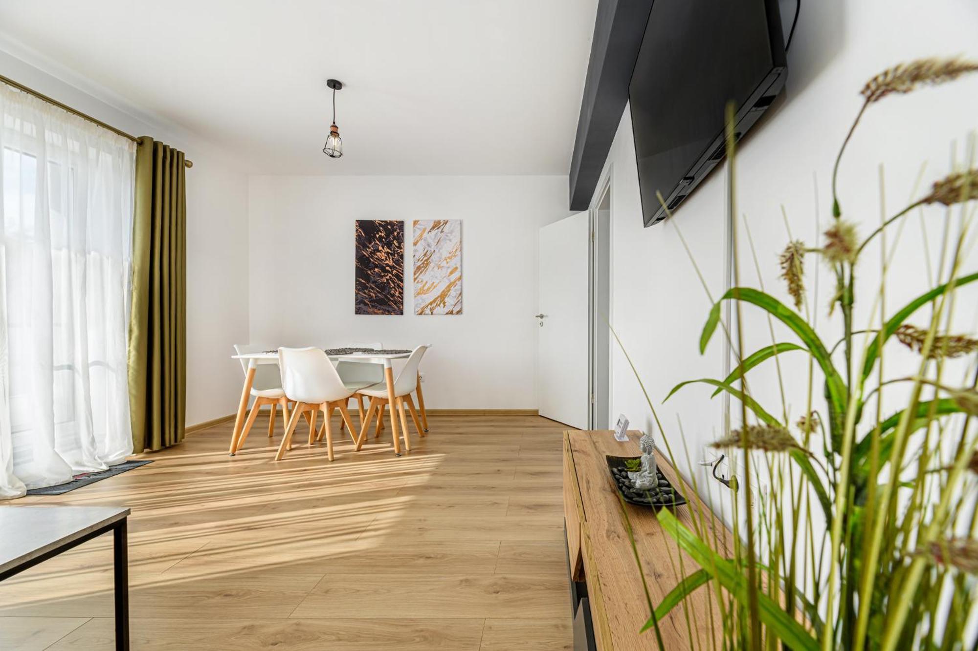 Luxury Landing Apartments Complex Qualis בראשוב מראה חיצוני תמונה
